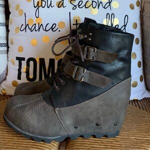 Not Rated Hidden wedge Boot